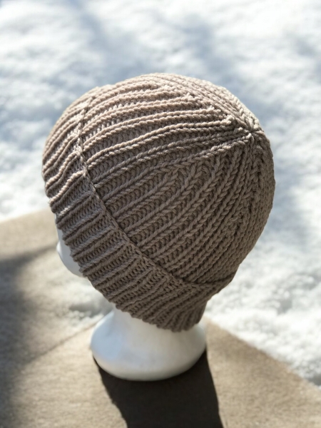 Rippstrickhaube rund mit Krempe aus Öko-Merinowolle, EXP-zertifiziert, mulesing-frei